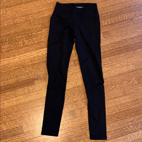 Victoria secret knockout legging - Picture 2 of 4